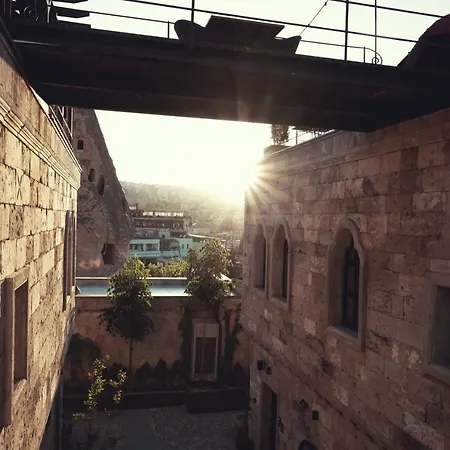 Carus Cappadocia 2*