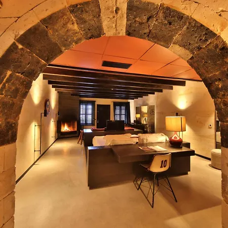 Carus Cappadocia 2*