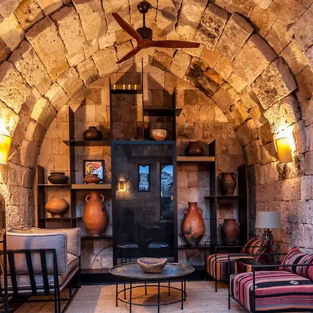 ホテル Carus Cappadocia ギョレメ
