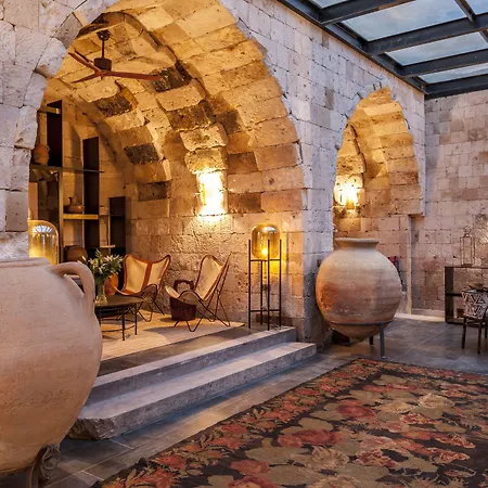 ホテル Carus Cappadocia ギョレメ