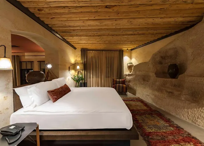 ホテル Carus Cappadocia ギョレメ