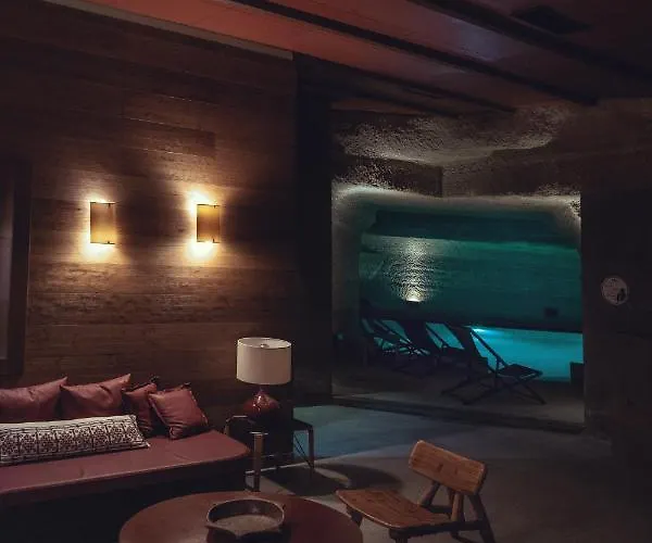 Carus Cappadocia ギョレメ